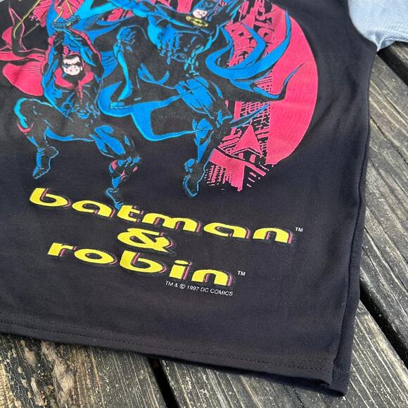 Vintage 1997 batman and robin dc comics short sleeve kids shirt - Picture 3 of 4